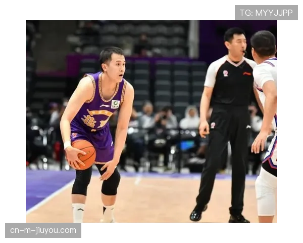 北控男篮费尔德张帆外线组合 面对针对性防守需开发新解法