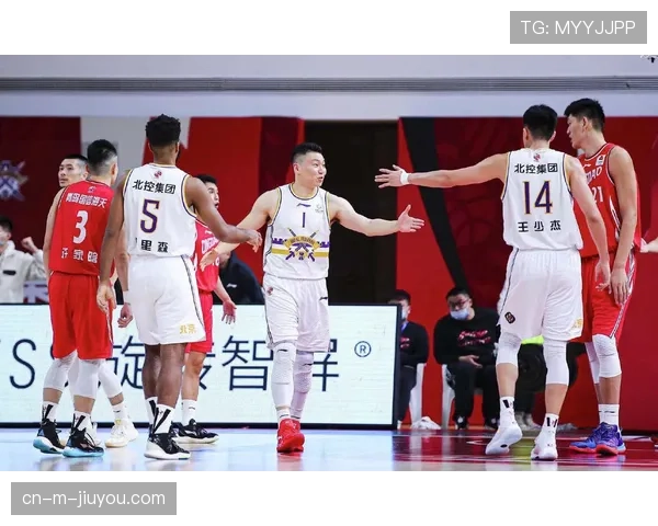 北控继续寻找第四外援完善配置 季后赛门票争夺进入白热化